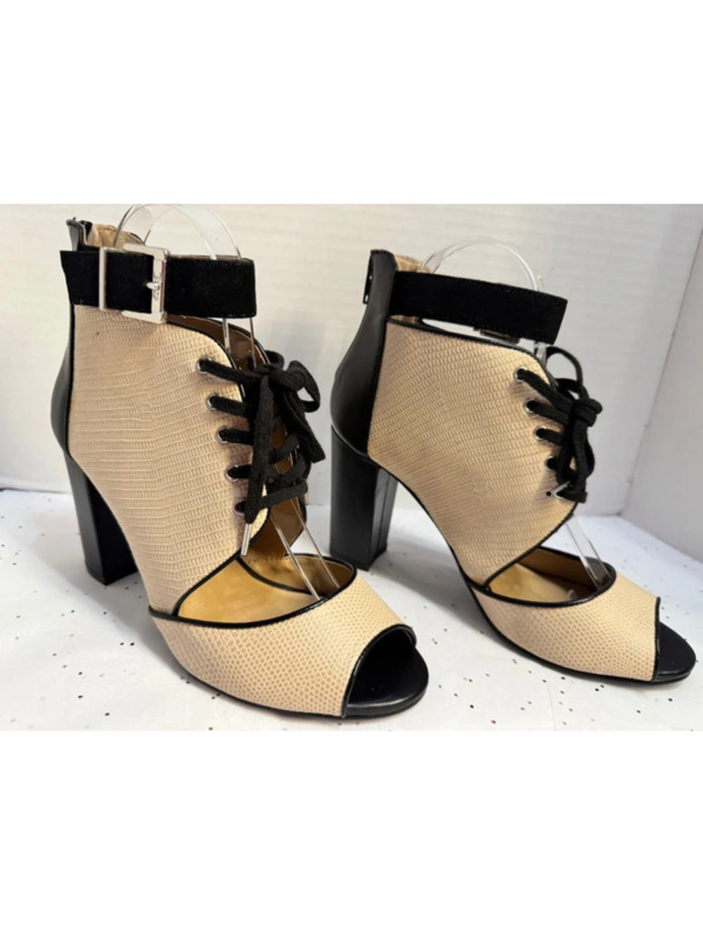 Juicy Couture Beige & Black Peep-Toe Lace-Up Block Heel Booties w/ Silver 6.5M